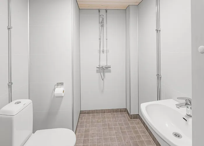 Appartement Lossivahdin Kodikas 1-4 Hloe Oma Keittioe Ja Ilmainen Pysaekoeinti, Toerroessae, *