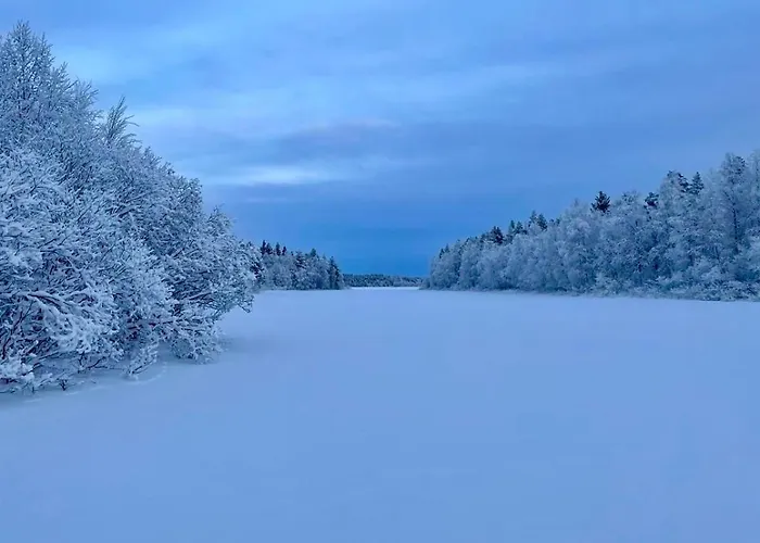 Lossivahdin Kodikas 1-4 Hloe Oma Keittioe Ja Ilmainen Pysaekoeinti, Toerroessae,