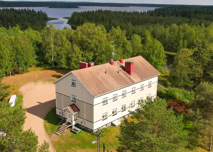 Lossivahdin Kodikas 1-4 Hloe Oma Keittioe Ja Ilmainen Pysaekoeinti, Toerroessae, Appartement *