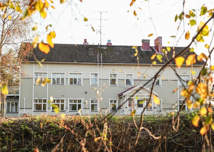 Lossivahdin Kodikas 1-4 Hloe Oma Keittioe Ja Ilmainen Pysaekoeinti, Toerroessae, アパート