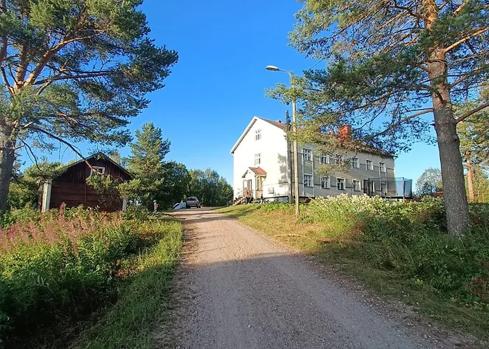 Lossivahdin Kodikas 1-4 Hloe Oma Keittioe Ja Ilmainen Pysaekoeinti, Toerroessae,